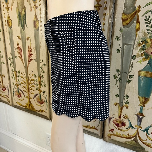 Anne Taylor Black and White Polka Dot shorts size 4 - Picture 2 of 8